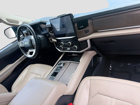 Used 2024 Ford Expedition Max Limited RWD image 31