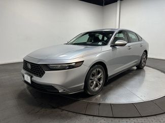 Used 2023 Honda Accord EX video 1