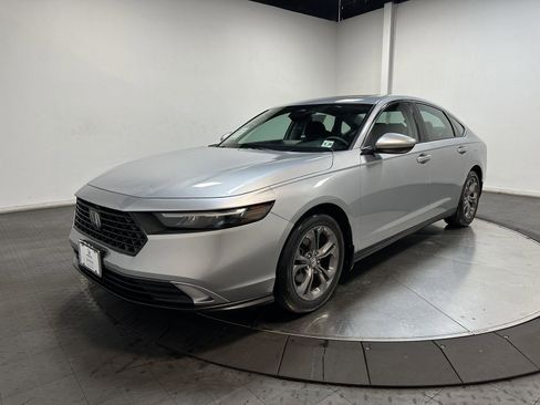 Used 2023 Honda Accord EX image 1