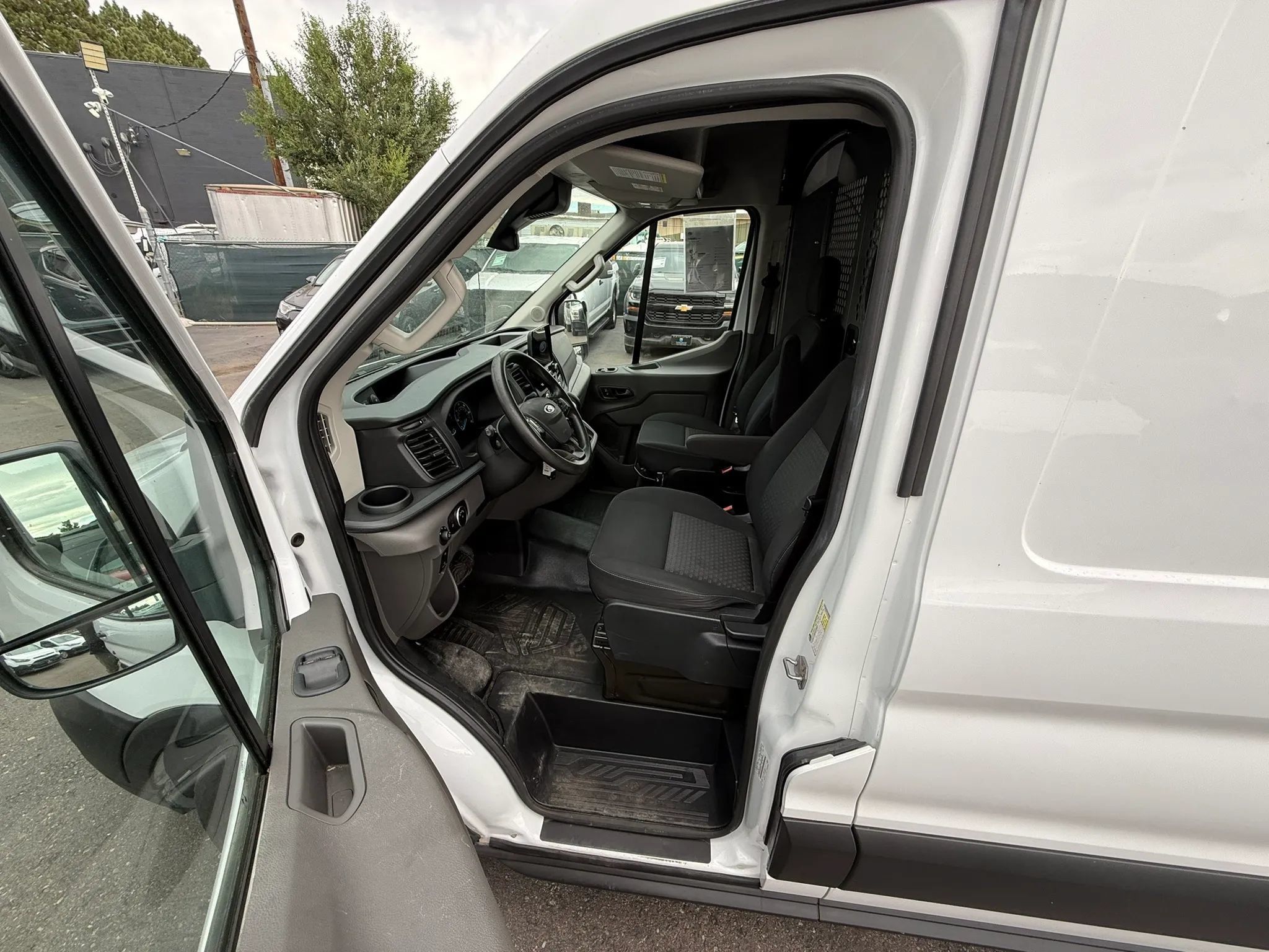 Used 2021 Ford Transit 350 Medium Roof AWD image 19