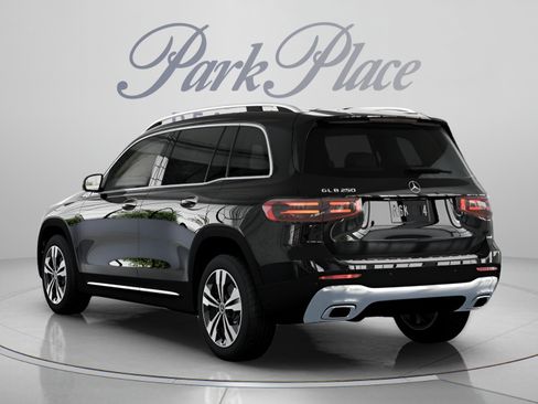 Certified 2026 Mercedes-Benz GLB 250 image 14