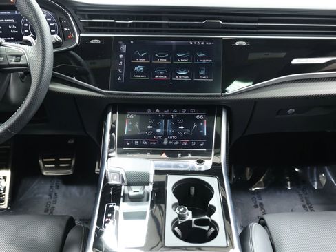 Used 2020 Audi RS Q8 AWD/4WD image 31