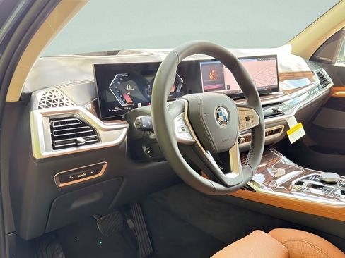 New 2027 BMW X7 xDrive40i AWD/4WD image 9