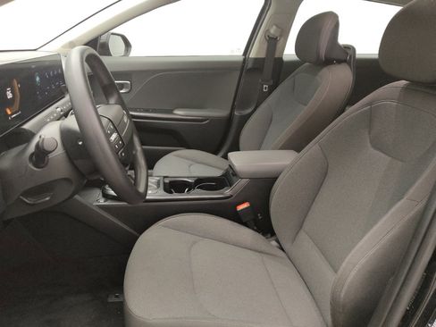 Used 2025 Kia K4 FWD image 17