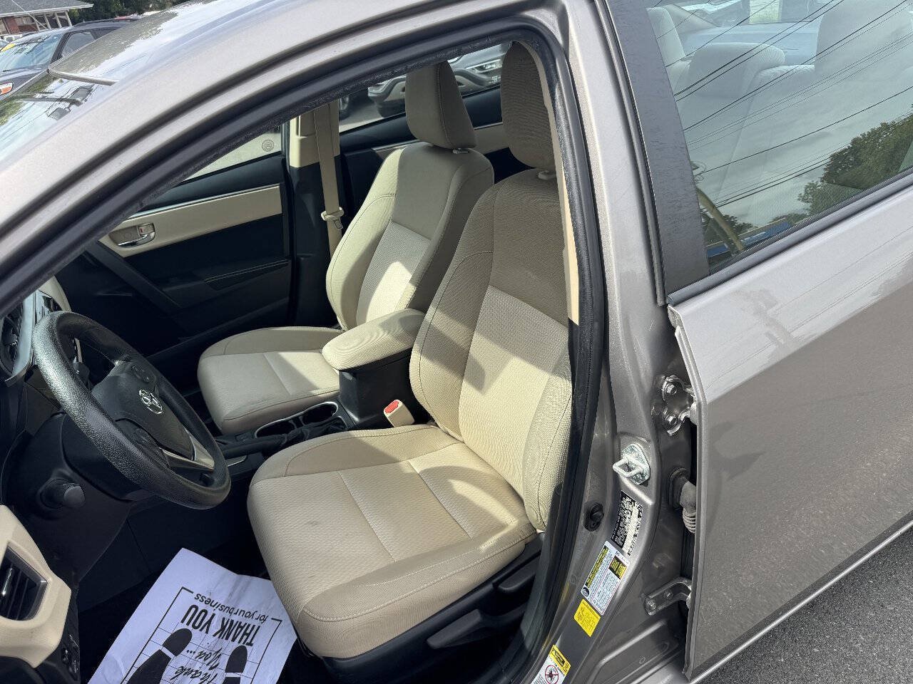 Used 2014 Toyota Corolla LE FWD image 14