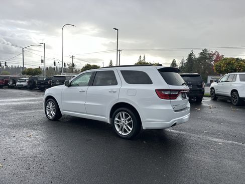 Used 2024 Dodge Durango GT image 3