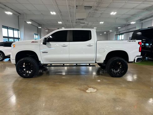 Used 2024 Chevrolet Silverado 1500 RST AWD/4WD image 5