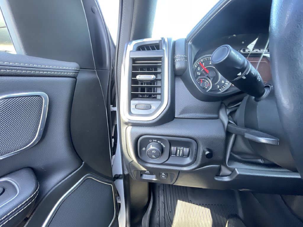 Used 2023 RAM 1500 Laramie AWD/4WD image 18