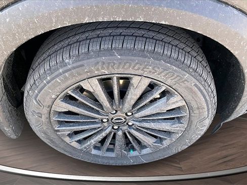 New 2026 Nissan Pathfinder SL image 11