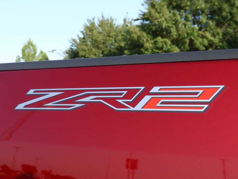 Used 2021 Chevrolet Colorado ZR2 image 5