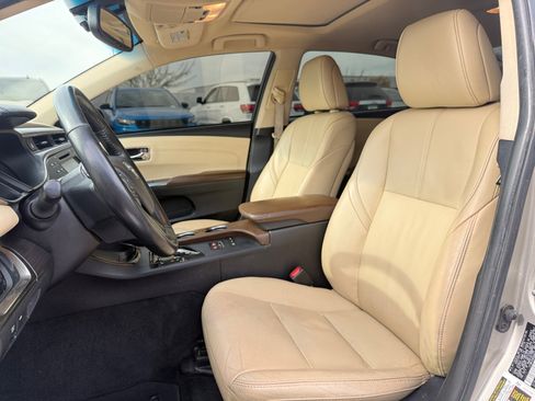 Used 2016 Toyota Avalon XLE Premium image 12