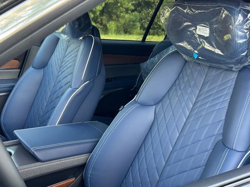 New 2026 Cadillac Vistiq Premium Luxury image 16