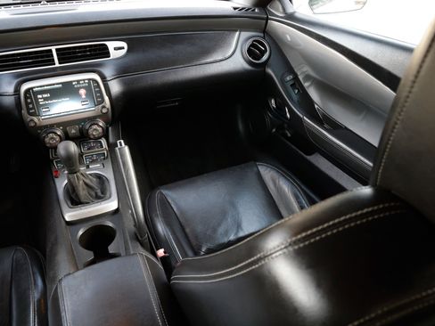 Used 2015 Chevrolet Camaro SS w/ SS Performance Package image 27