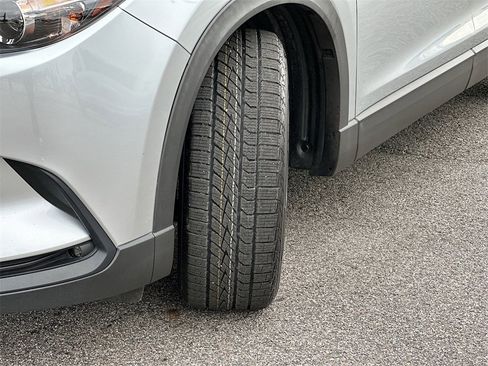 Used 2023 MAZDA CX-9 Touring image 25