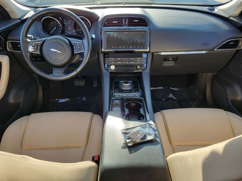 Used 2020 Jaguar F-PACE Premium AWD/4WD image 28