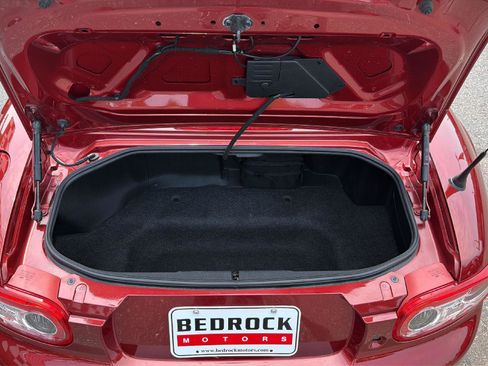 Used 2012 MAZDA MX-5 Miata Grand Touring w/ Premium Pkg RWD image 20
