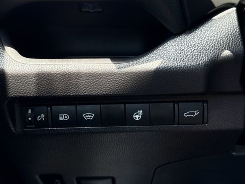 Used 2024 Toyota RAV4 XSE w/ Weather Package AWD/4WD image 19