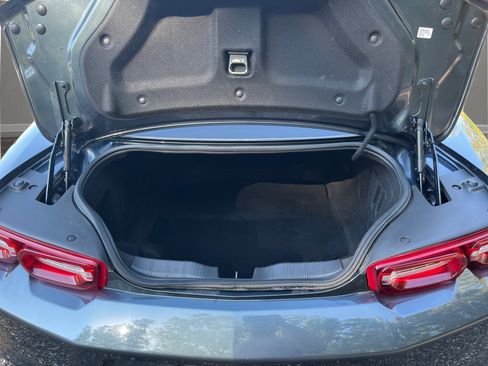 Used 2021 Chevrolet Camaro LT image 13