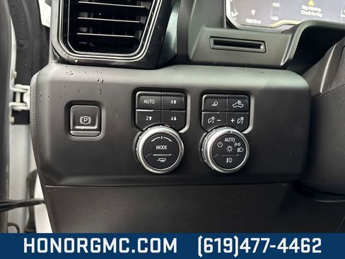 Used 2022 GMC Sierra 1500 AT4 w/ AT4 Preferred Package image 12
