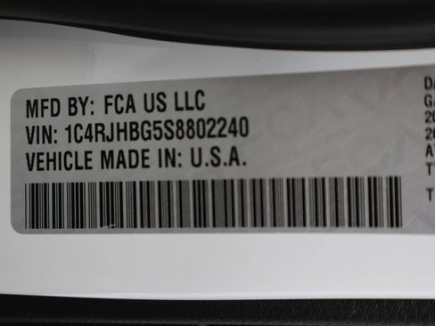 New 2025 Jeep Grand Cherokee Limited image 39