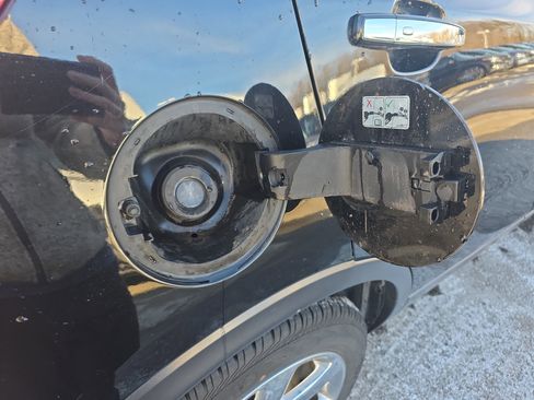 Used 2019 Buick Encore Essence w/ Experience Buick Package image 14