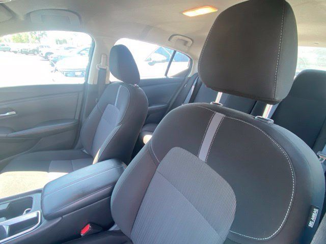 Used 2025 Nissan Sentra SV FWD image 5