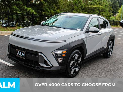Used 2024 Hyundai Kona SEL FWD image 2