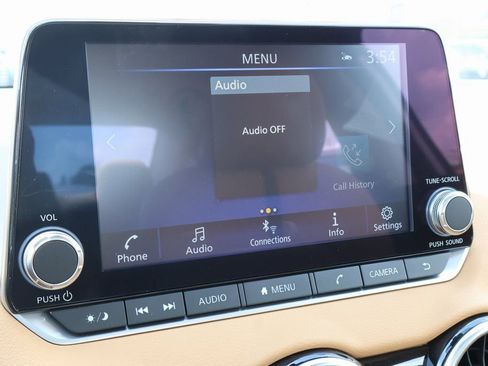 New 2025 Nissan Sentra SV w/ SV Premium Package image 3