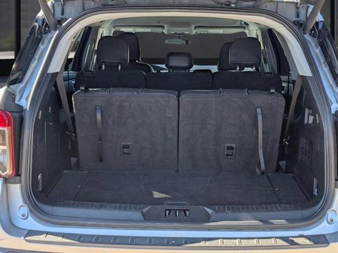 Used 2024 Ford Explorer XLT w/ Equipment Group 202A image 22
