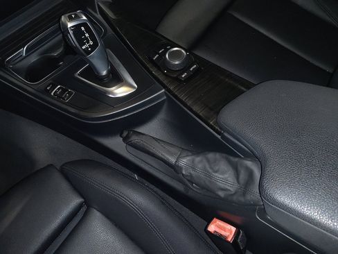 Used 2016 BMW 320i Sedan RWD image 26