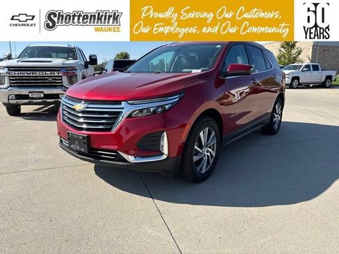 Used 2023 Chevrolet Equinox Premier AWD/4WD image 1