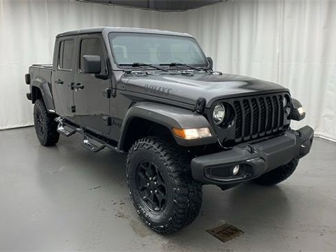 Used 2021 Jeep Gladiator Willys image 2
