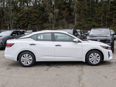 New 2025 Nissan Sentra S image 4