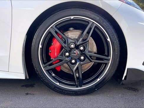 Used 2022 Chevrolet Corvette Stingray Premium Cpe w/ Z51 Performance Package image 8