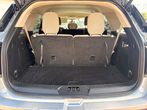 Used 2023 Ford Explorer 4WD w/ Class IV Trailer Tow Package image 8