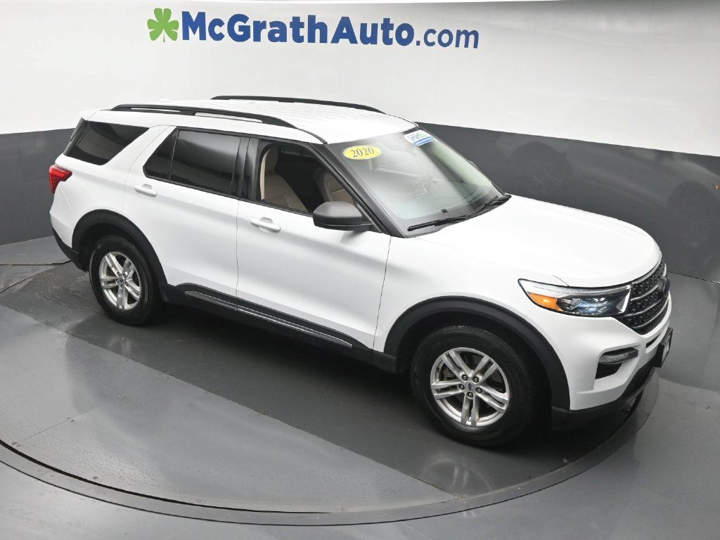 Used 2020 Ford Explorer XLT w/ Equipment Group 202A AWD/4WD image 3