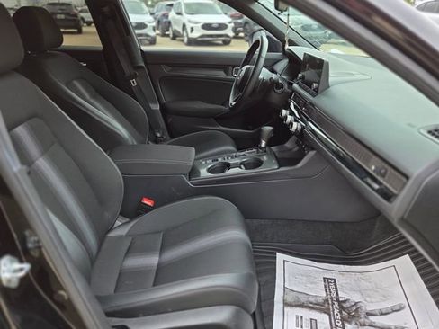 Used 2025 Honda Civic Sport image 16
