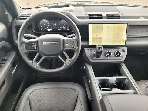 New 2026 Land Rover Defender 130 X-Dynamic SE AWD/4WD image 15
