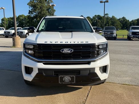 New 2027 Ford Expedition Max Platinum w/ Driver's Package AWD/4WD image 9