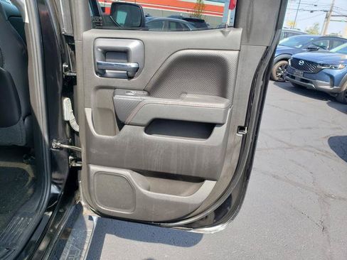 Used 2015 GMC Sierra 1500 SLT w/ All-Terrain Package AWD/4WD image 17