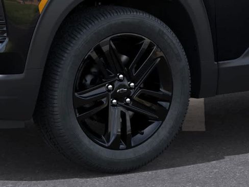 New 2026 Chevrolet TrailBlazer LT w/ Convenience Package FWD image 9