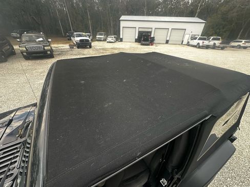 Used 2017 Jeep Wrangler Sport AWD/4WD image 17