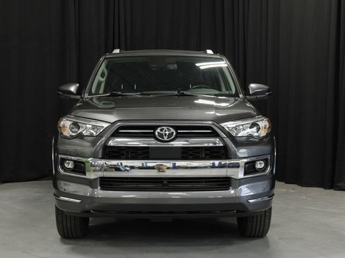 Used 2023 Toyota 4Runner Limited AWD/4WD image 17
