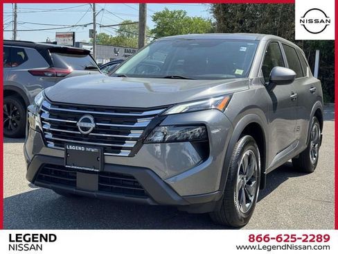 Used 2024 Nissan Rogue SV AWD/4WD image 4