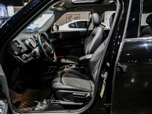 Used 2019 MINI Cooper Countryman FWD image 4