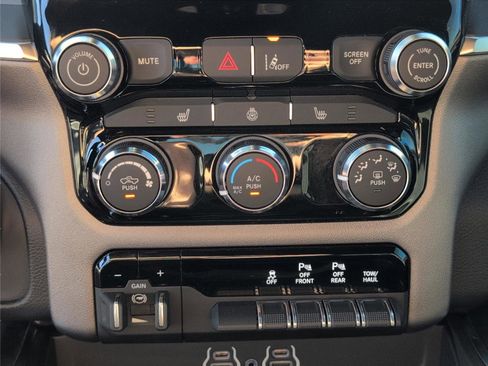 Used 2025 RAM 1500 Big Horn image 23