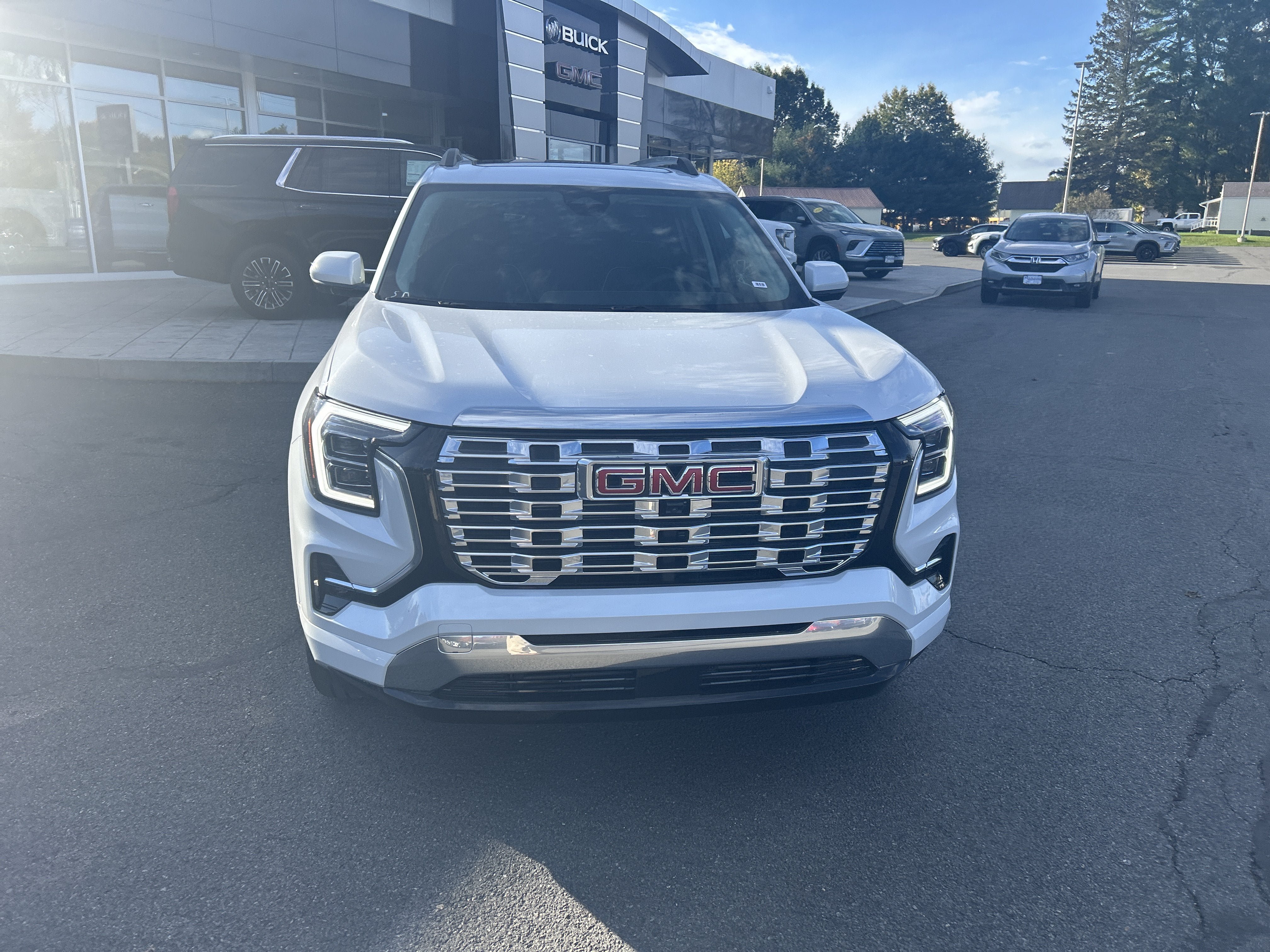 New 2027 GMC Terrain Denali w/ LPO, Floor Liner Package AWD/4WD image 17