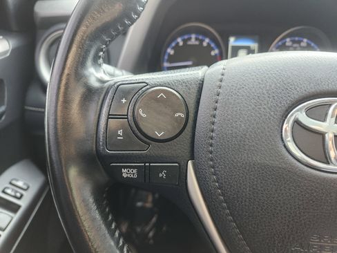 Used 2018 Toyota RAV4 XLE w/ Plus Extra Value Package AWD/4WD image 33