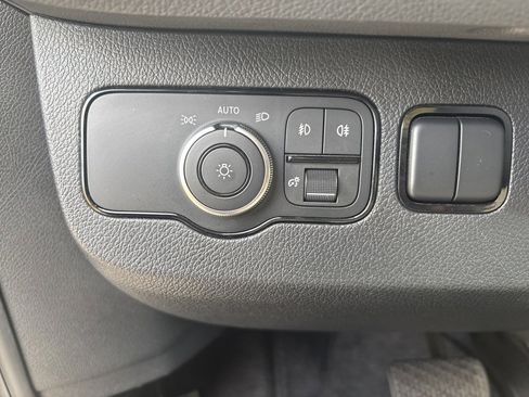 Used 2024 Mercedes-Benz Sprinter 3500 image 63