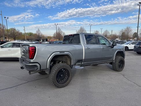 Used 2025 GMC Sierra 3500 Denali Ultimate image 5
